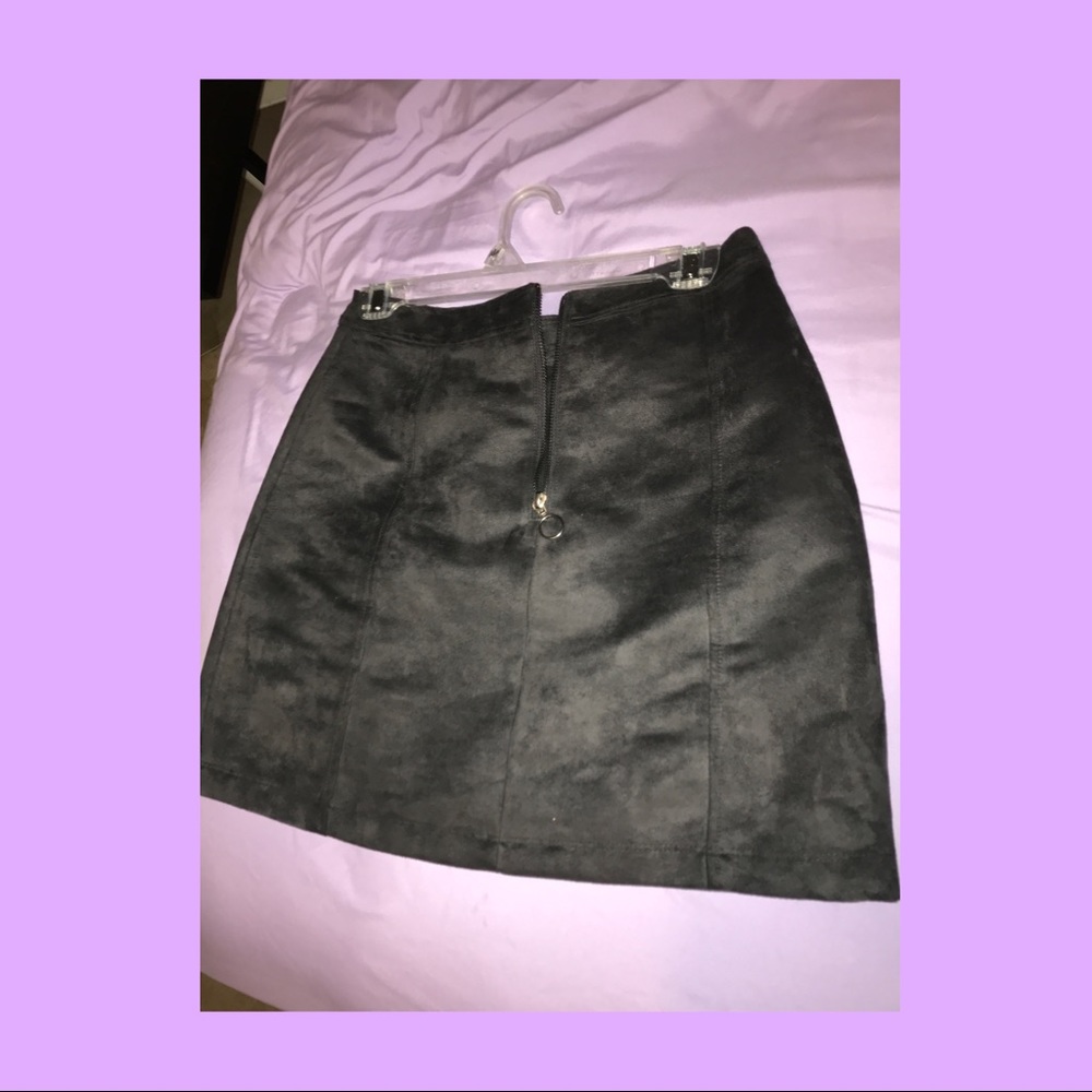 Super cute velvet skirt from old navy